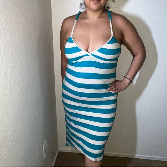 Large Almost Famous Vacation Dress, High Low Cut, Blue/White, Crocheted Back - Picture 3 of 10